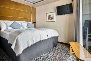 Expedition Owner's Suite (MX), MS Trollfjord, Hurtigruten