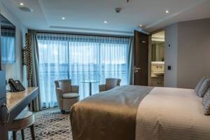 Superior Suite Bedroom (2), MS Geoffrey Chaucer, Riviera Travel