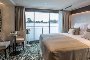 Superior Suite Bedroom (5), MS William Wordsworth, Riviera Travel