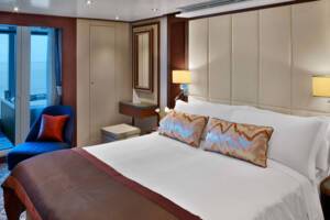 Grand Wintergarden Suite Bedroom, Seabourn Ovation