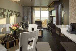 The Haven Owner's Suite, Norwegian Escape