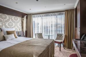 Standard Suite, Ruby Deck, MS Emily Bronte, Riviera Travel