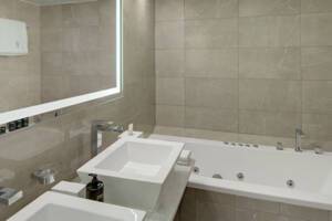 Royal Suite Bathroom on Celebrity Summit