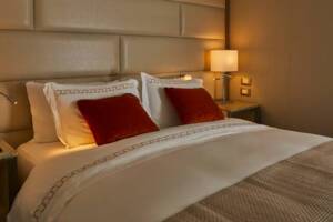 Medallion Suite Bedroom