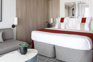 Sky Suite bedroom, Celebrity Ascent