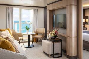 Suite Living Area (B4), Iona