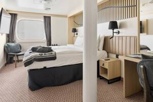 Polar Outside (FJ) Bedroom, MS Fram, HX