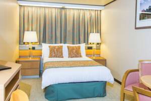 Large Inside Bedroom, Arcadia, P&O Cruises - Image based on an SC grade, configuration may differ