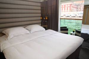 Royal Balcony Suite (R), Scenic Jade