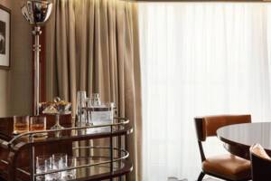 Owner's Suite Living, Riviera, Oceania Cruises