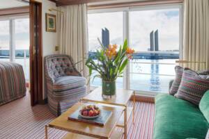 Grand Suite Lounge, S.S. Bon Voyage, Uniworld