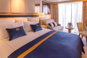 Britannia Balcony Bedroom, Queen Mary 2, Cunard - Image based on a BC grade, configuration may differ