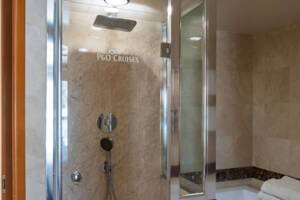 Suite Shower, Azura, P&O Cruises