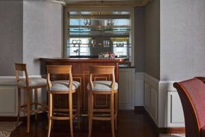 Grand Suite Living Area (G1), Silver Whisper