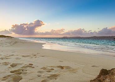 The sunsetting over Bonaire beach