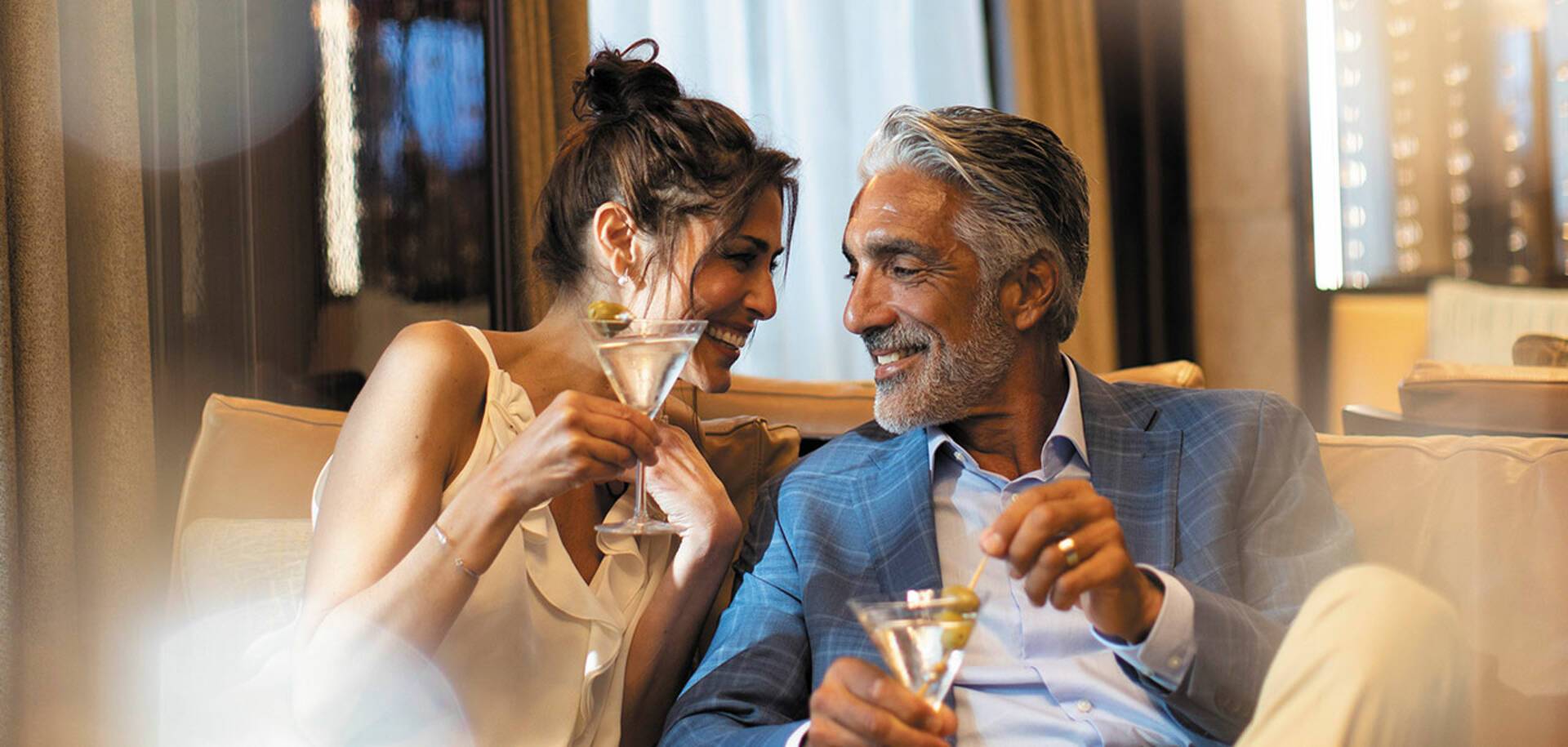 Horizon Lounge, Regent Seven Seas Cruises