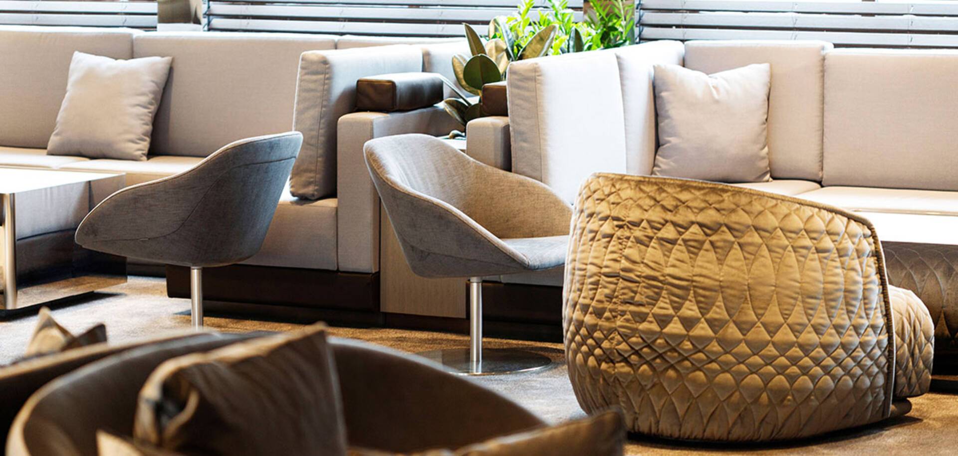 Amici Bar & Lounge on Emerald Azzurra