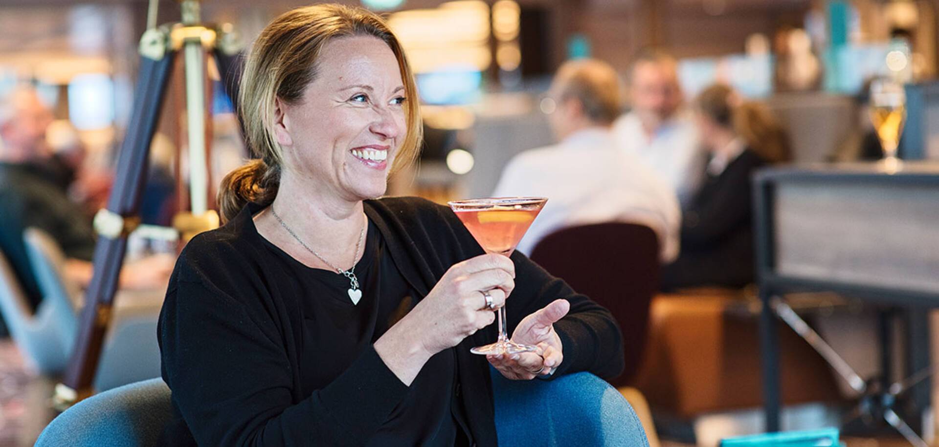 Explorer Lounge & Bar on MS Roald Amundsen