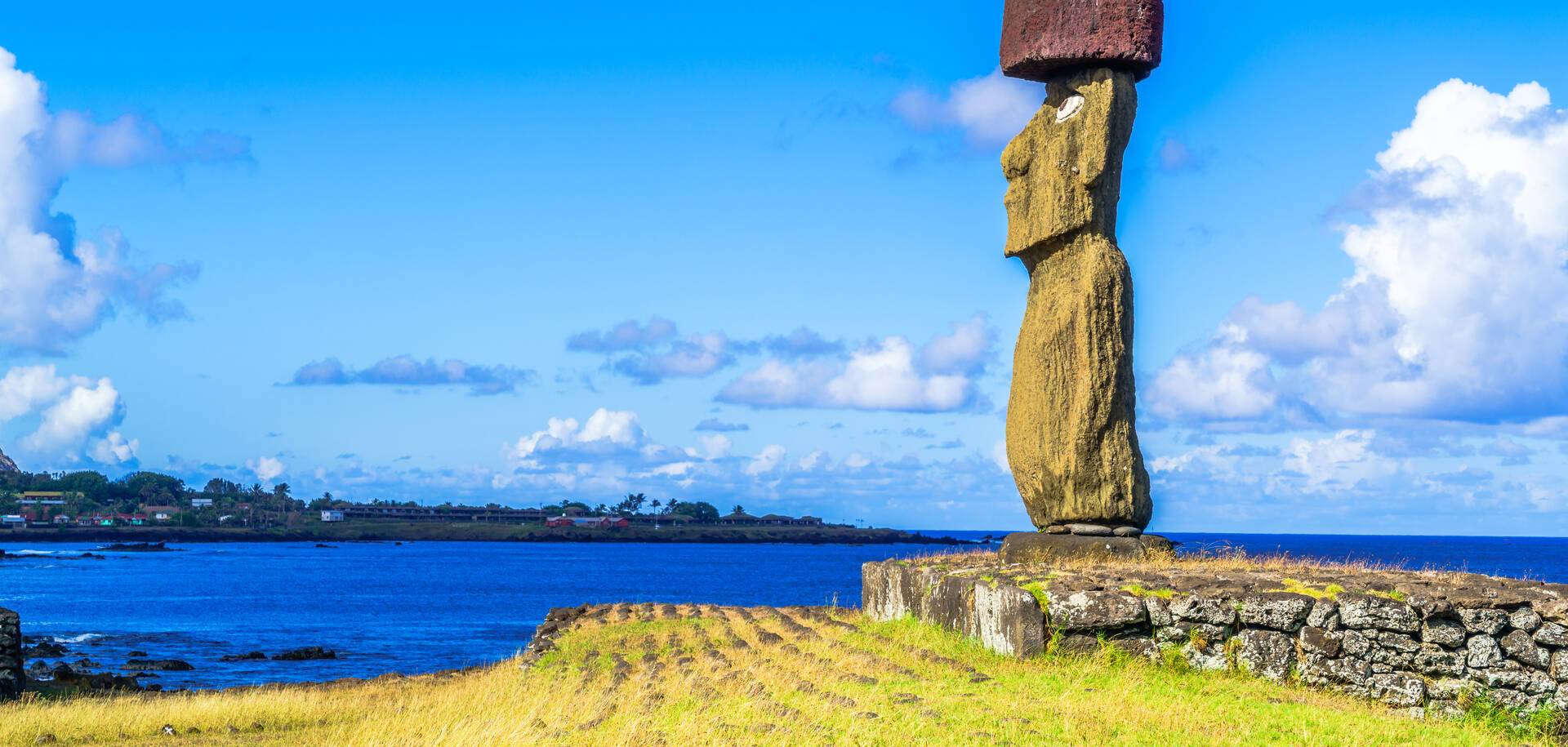 Moai at Ahu Ko Te Riku in Tahat