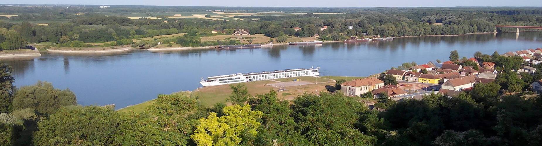 A river cruise ship docked in Batina