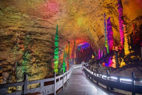 Huanglong Cave